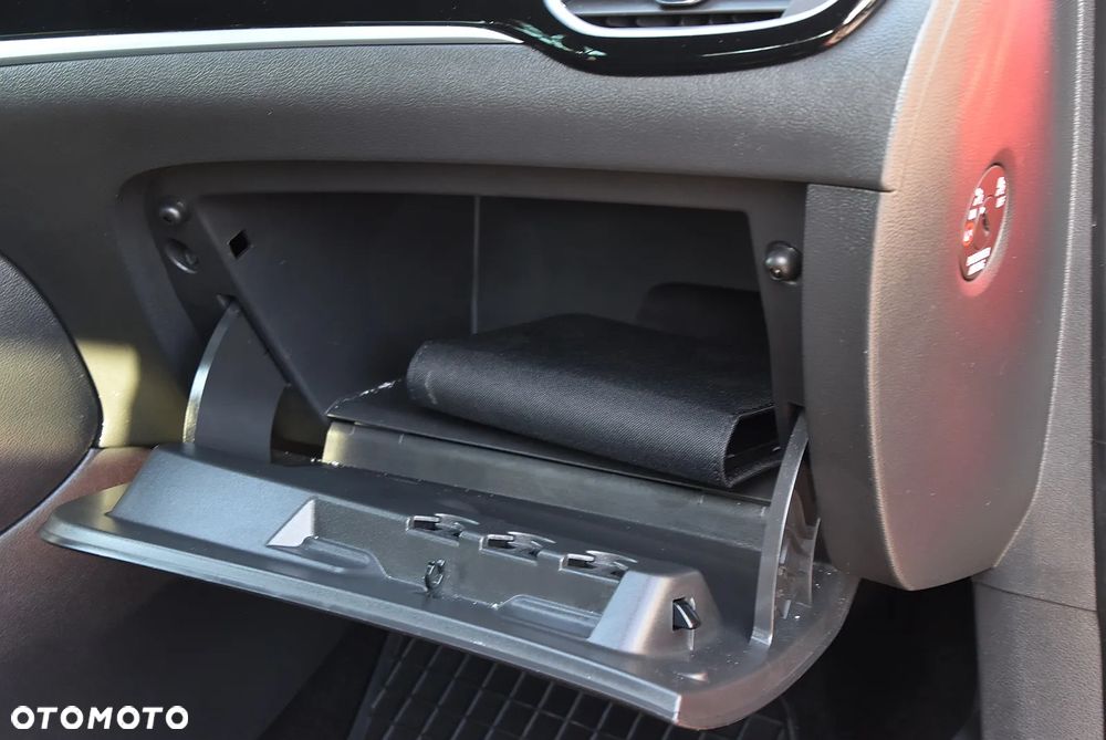 Opel Astra 1.4 Turbo Edition - 40