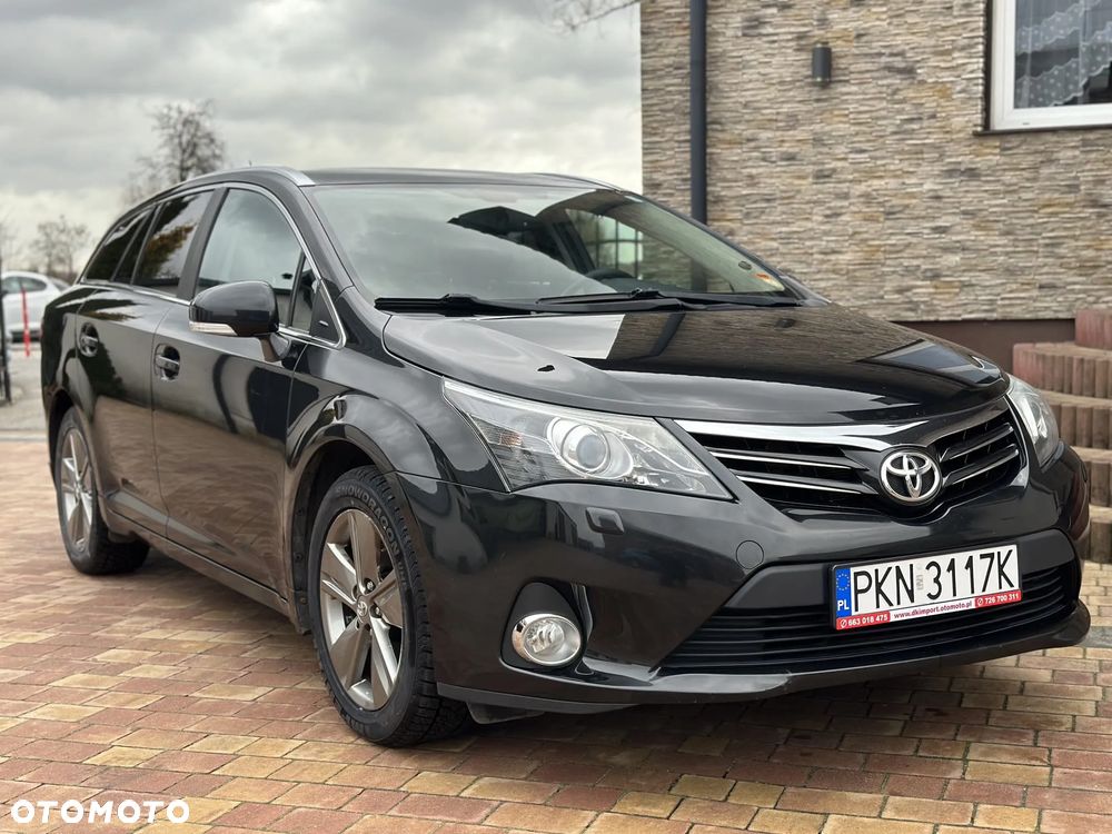Toyota Avensis 1.8 Premium EU5 - 1