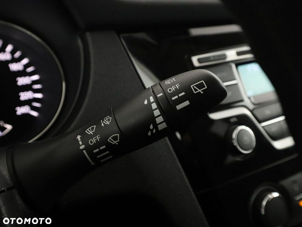 Nissan X-Trail 1.6 DIG-T Visia - 29