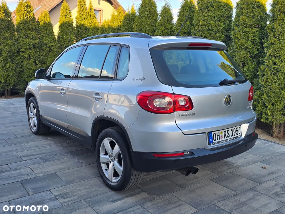 Volkswagen Tiguan - 5