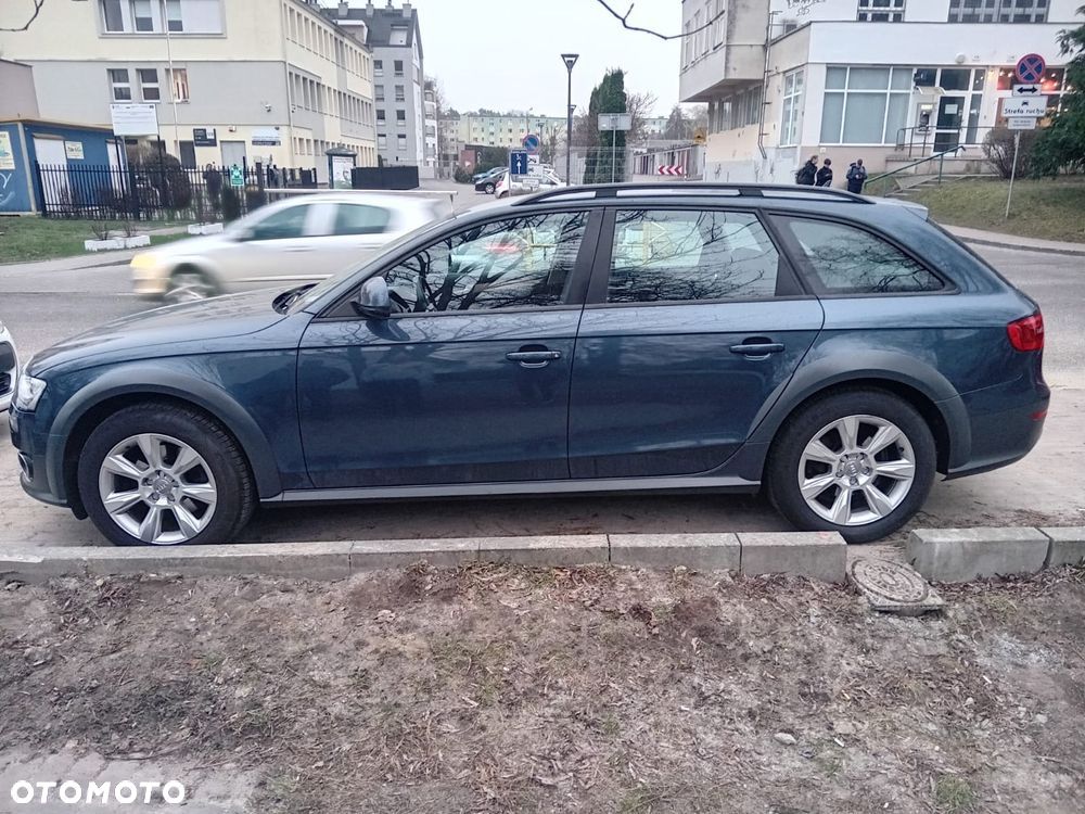 Audi A4 Allroad 2.0 TDI Quattro S tronic - 11