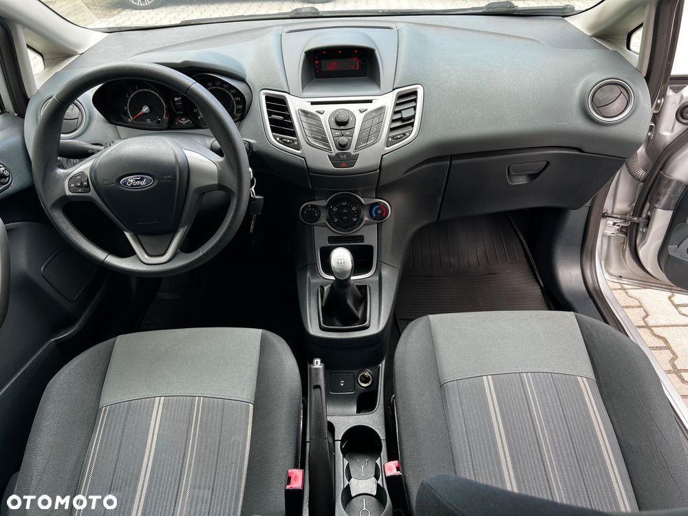 Ford Fiesta 1.25 Ambiente - 21