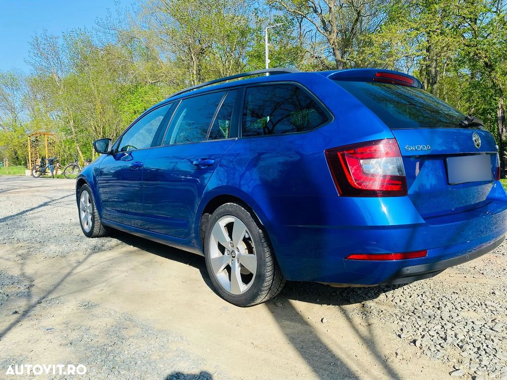 Skoda Octavia 2.0 TDI 4X4 DSG Style - 3