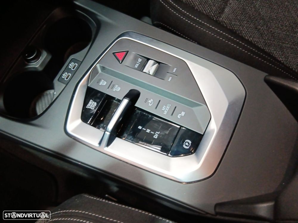 BMW 118 d Pack Desportivo M - 21