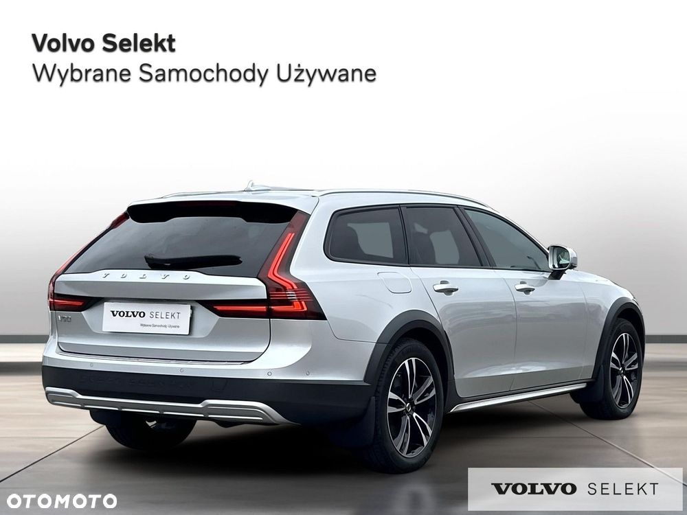 Volvo V90 Cross Country - 6