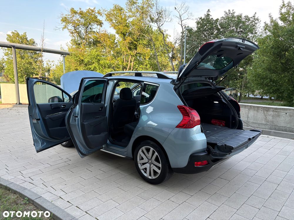 Peugeot 3008 Hybrid4 - 15