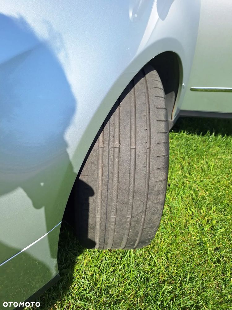 Volkswagen Passat 2.0 TDI Highline - 11