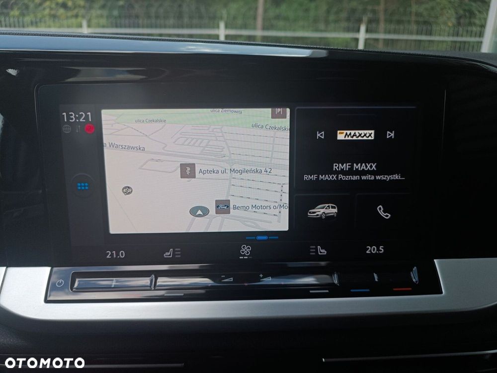 Ford Tourneo Connect Grand - 19