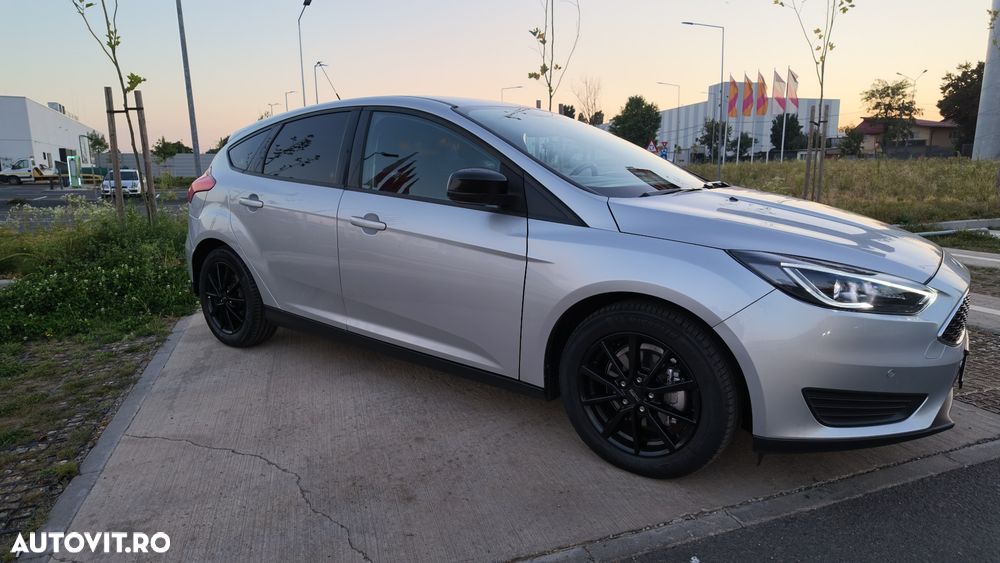 Ford Focus 1.0 EcoBoost Trend Edition - 27