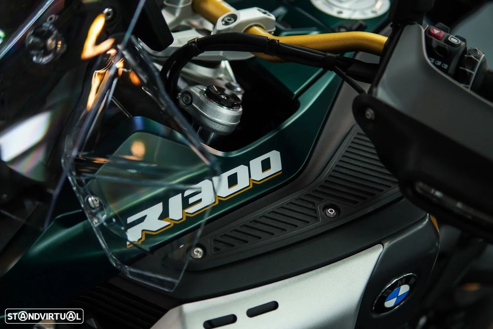 BMW R 1300 GS Adventure KARAKORUM Option 719 Akrapovic ASA - 12