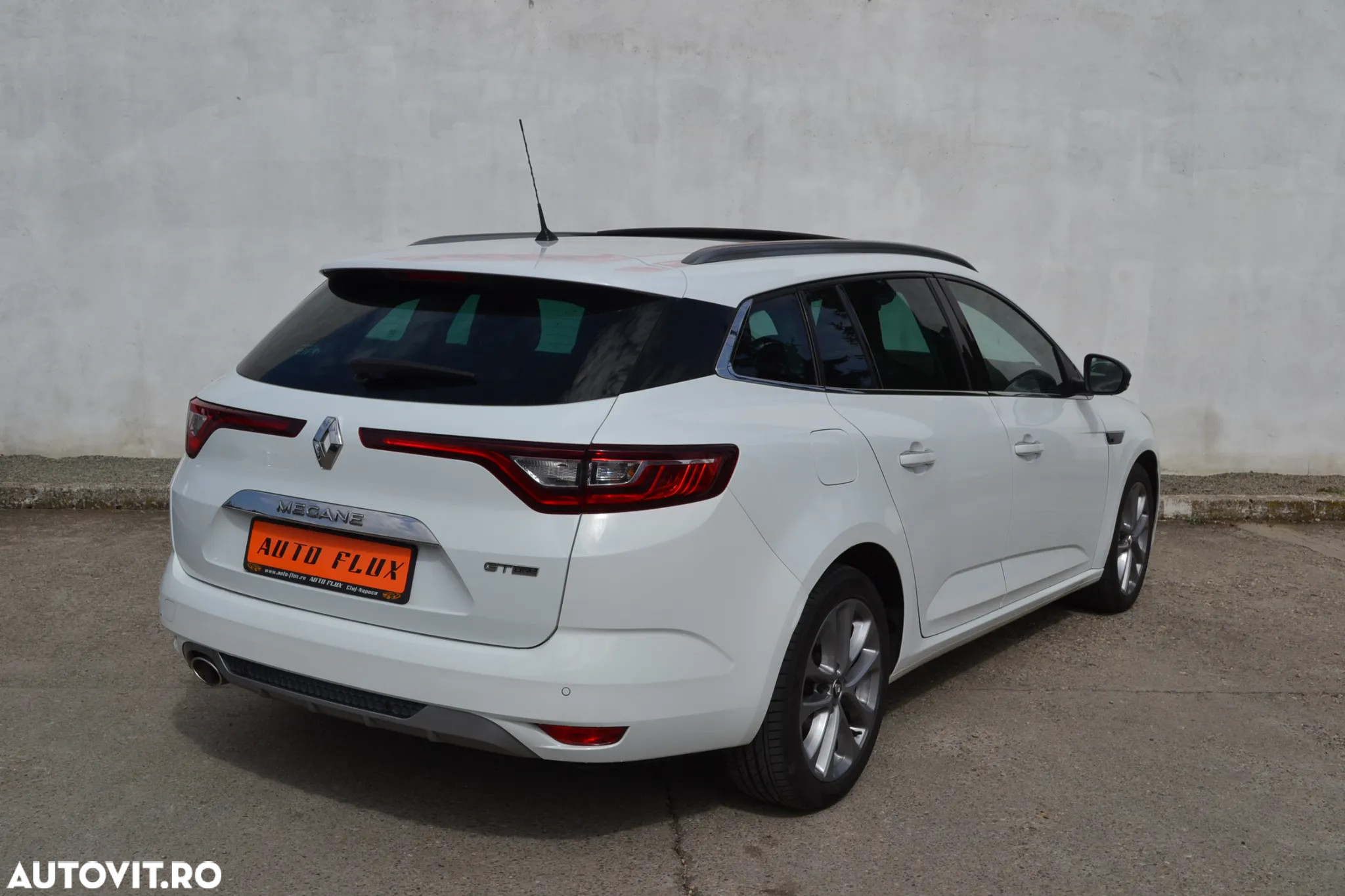 Renault Megane Sport Tourer 1.5 dCi EDC GT Line Aut. - 6