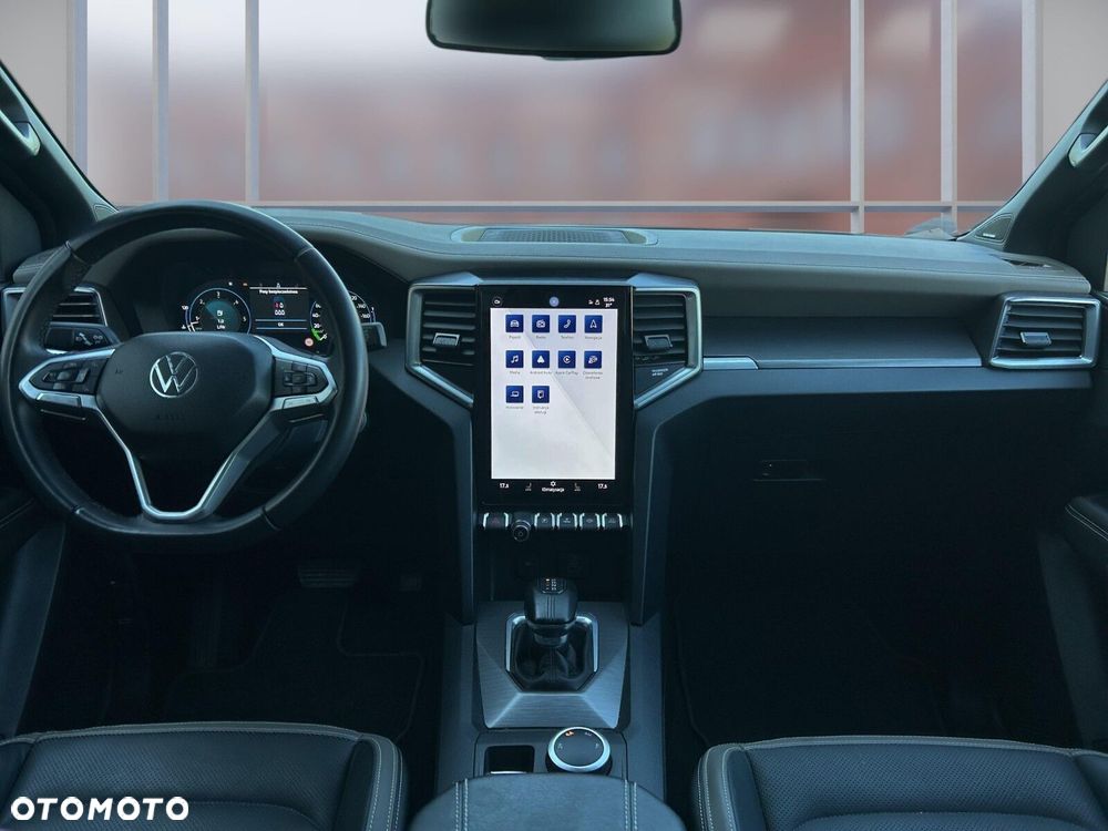 Volkswagen Amarok - 12