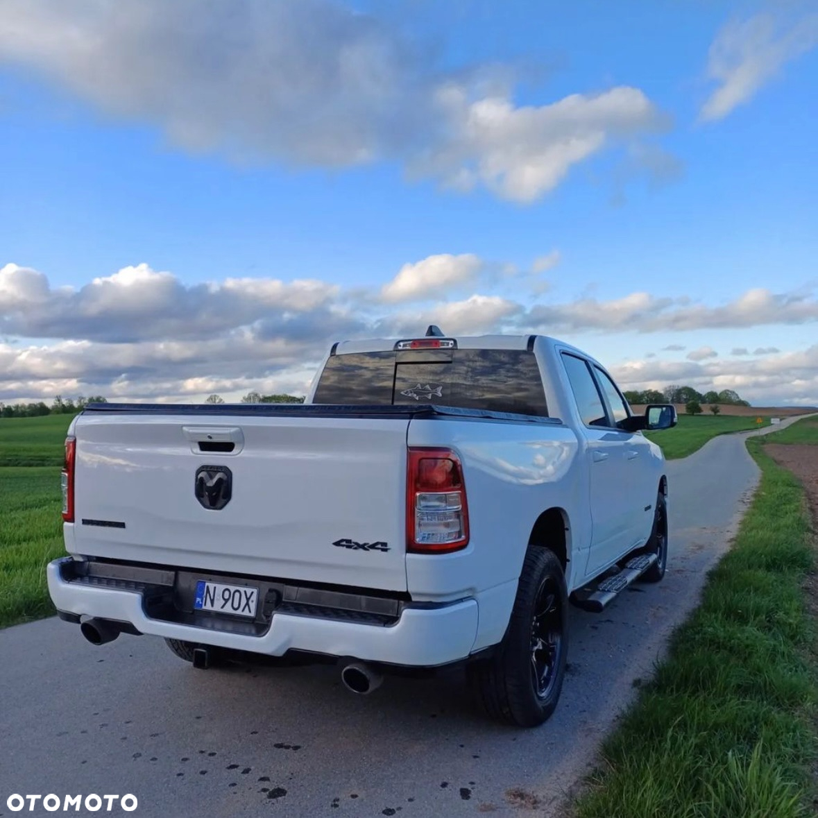 Dodge RAM 1500 5.7 4x4 - 6