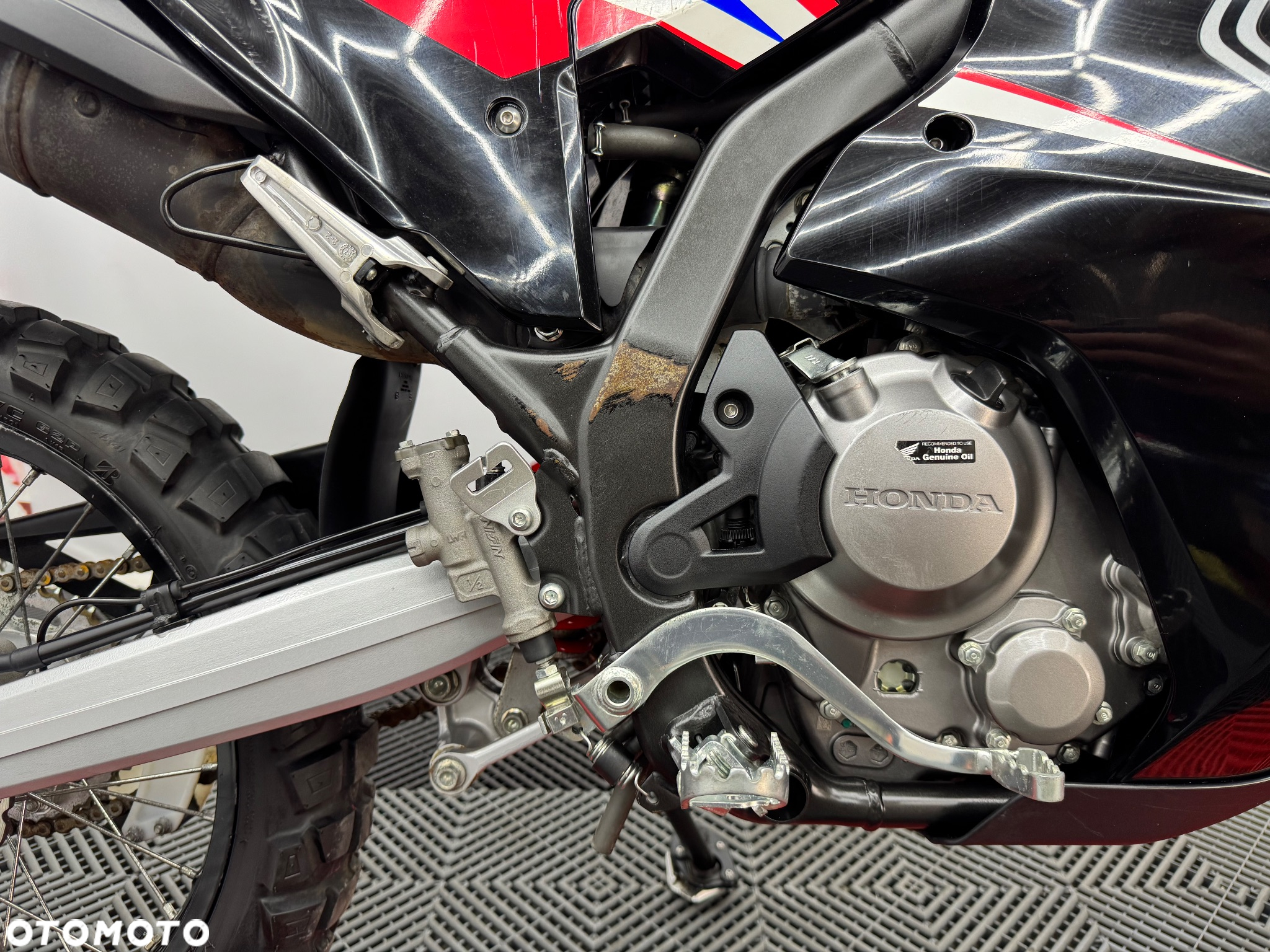 Honda CRF - 38