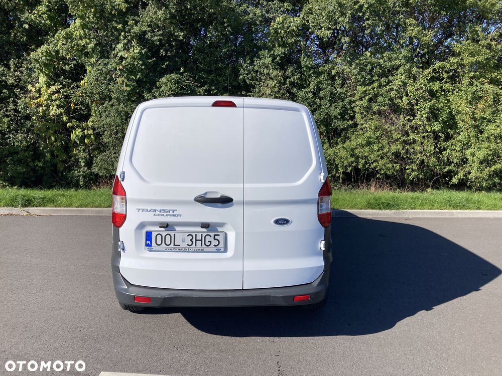 Ford Transit Courier - 18