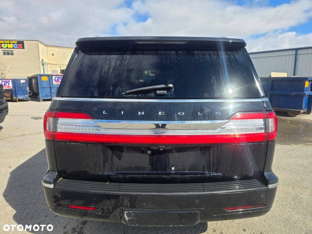 Lincoln Navigator - 10