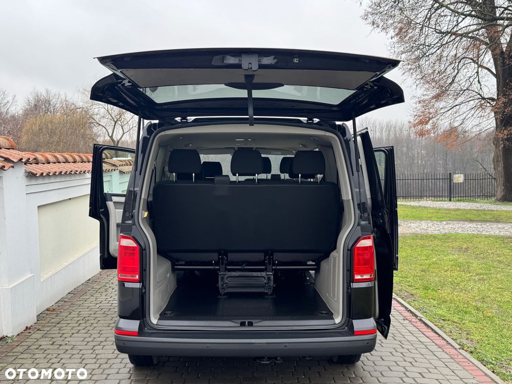 Volkswagen Multivan - 25