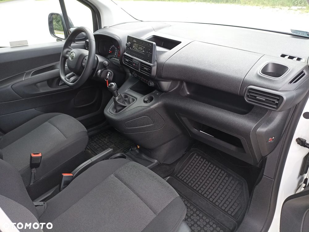 Toyota Proace City - 12