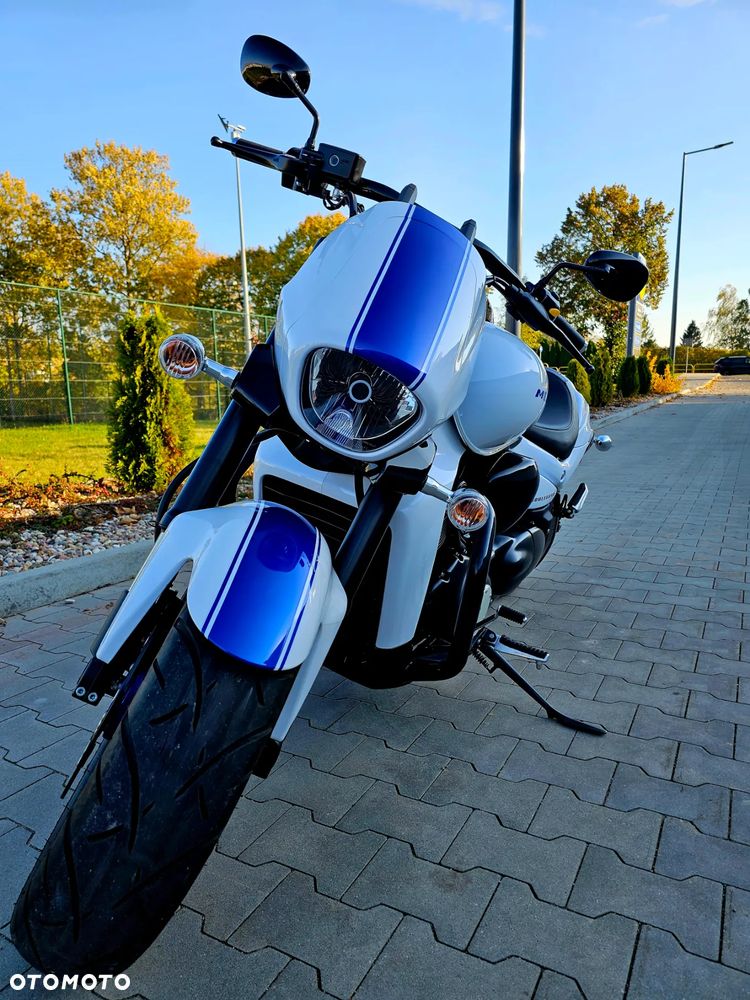 Suzuki Boulevard - 13