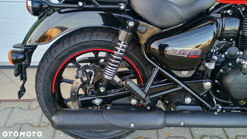 Royal Enfield Meteor - 28