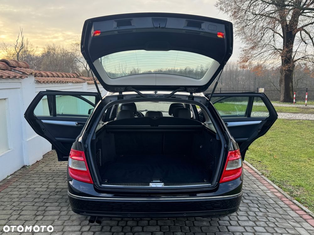 Mercedes-Benz Klasa C - 30