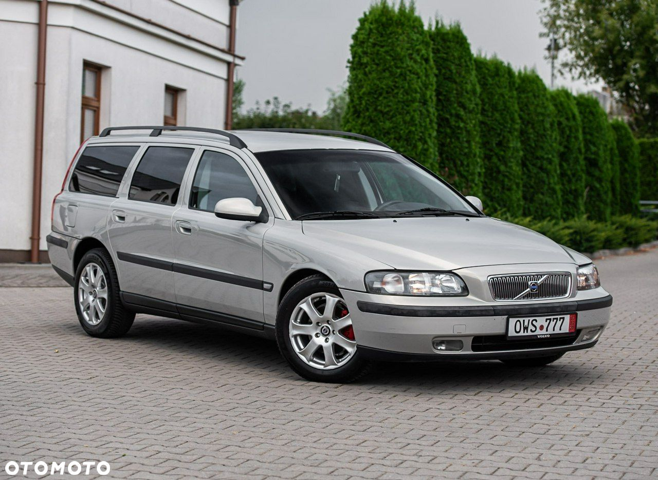 Volvo V70 2.4 Premium - 19