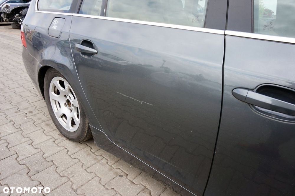 DRZWI TYLNE PRAWE 5 E61 KOMBI A36  SZARY TITANGRAU BMW 2003-2007 - 4