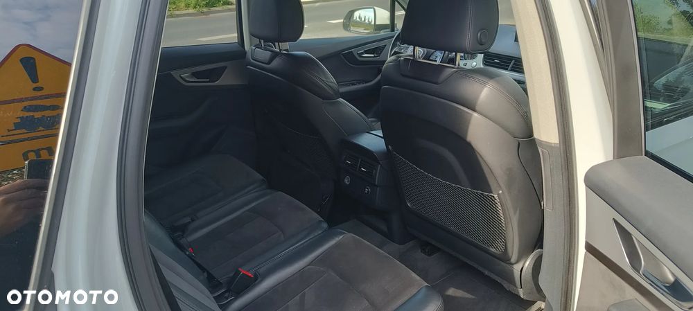 Audi Q7 3.0 TDI ultra Quattro Tiptronic - 6
