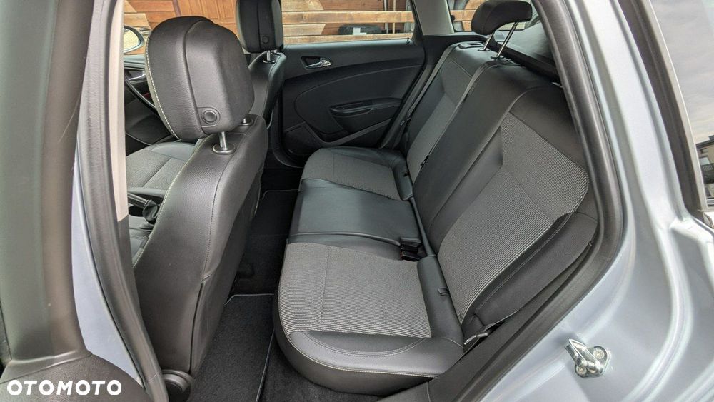 Opel Astra - 17
