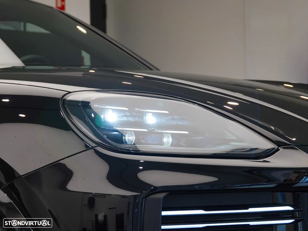 Porsche Cayenne Turbo E-Hybrid - 10