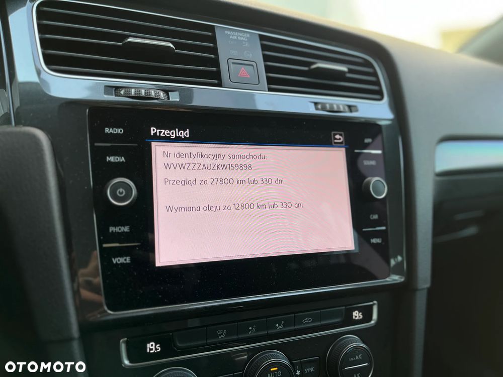 Volkswagen Golf 1.5 TSI BMT Comfortline DSG - 12