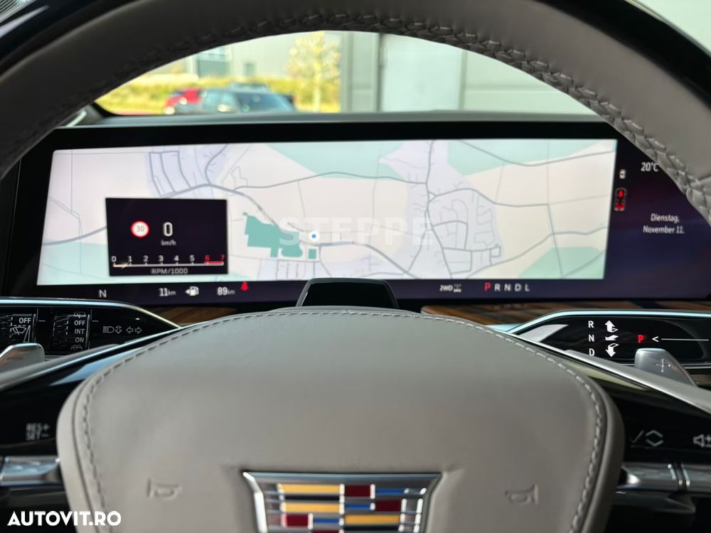 Cadillac Escalade - 16