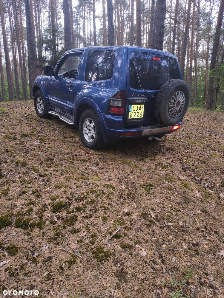 Mitsubishi Pajero - 3