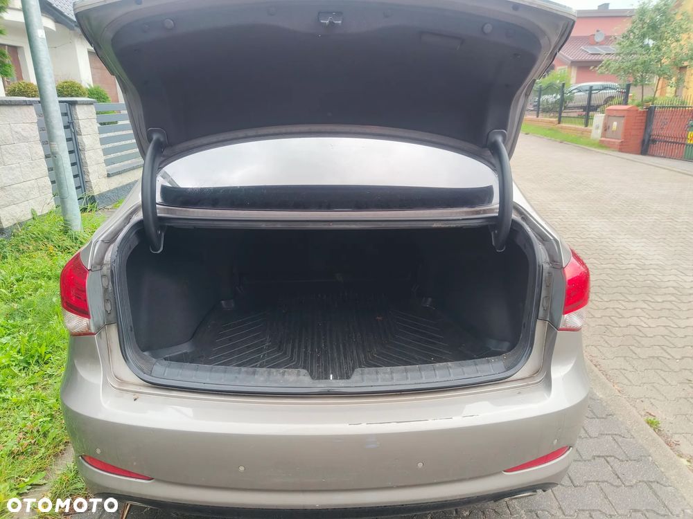 Hyundai i40 1.7 CRDi Comfort - 12