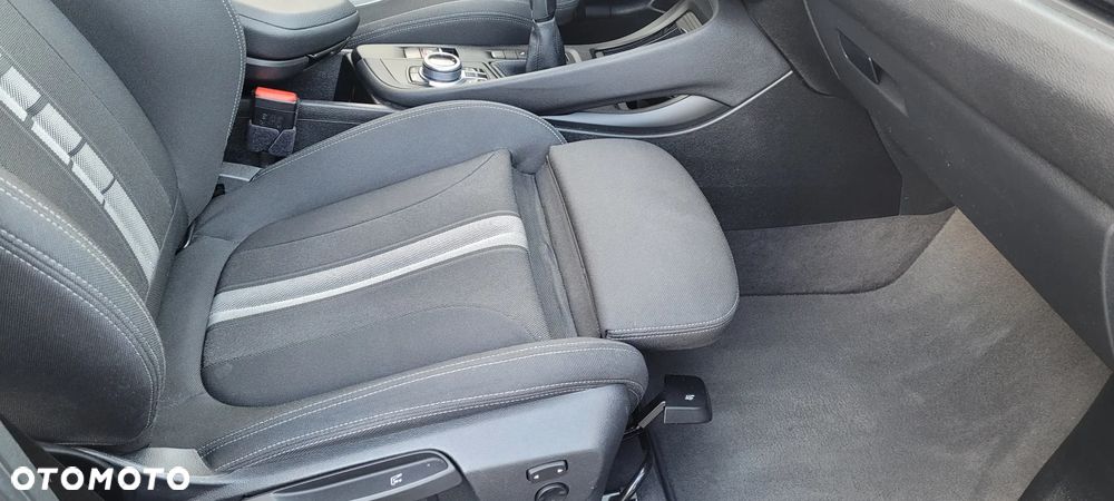 BMW X1 sDrive18d xLine - 16