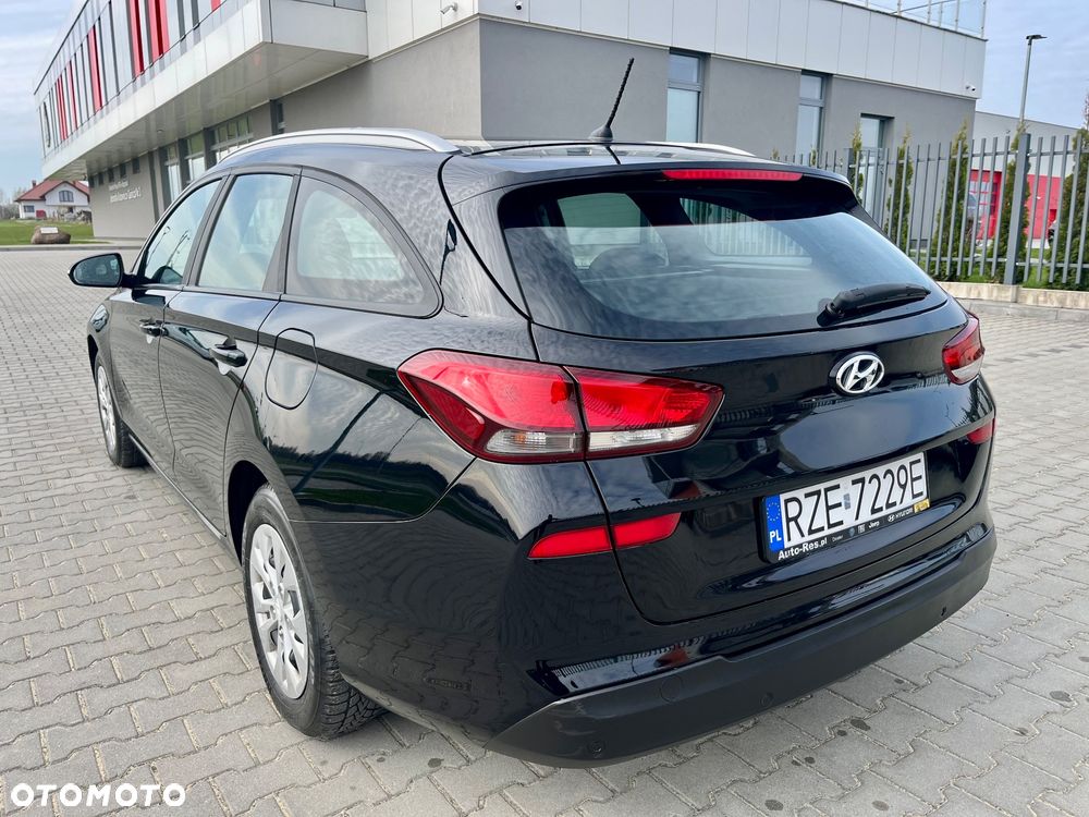 Hyundai i30 1.6 CRDi Automatik Trend - 12