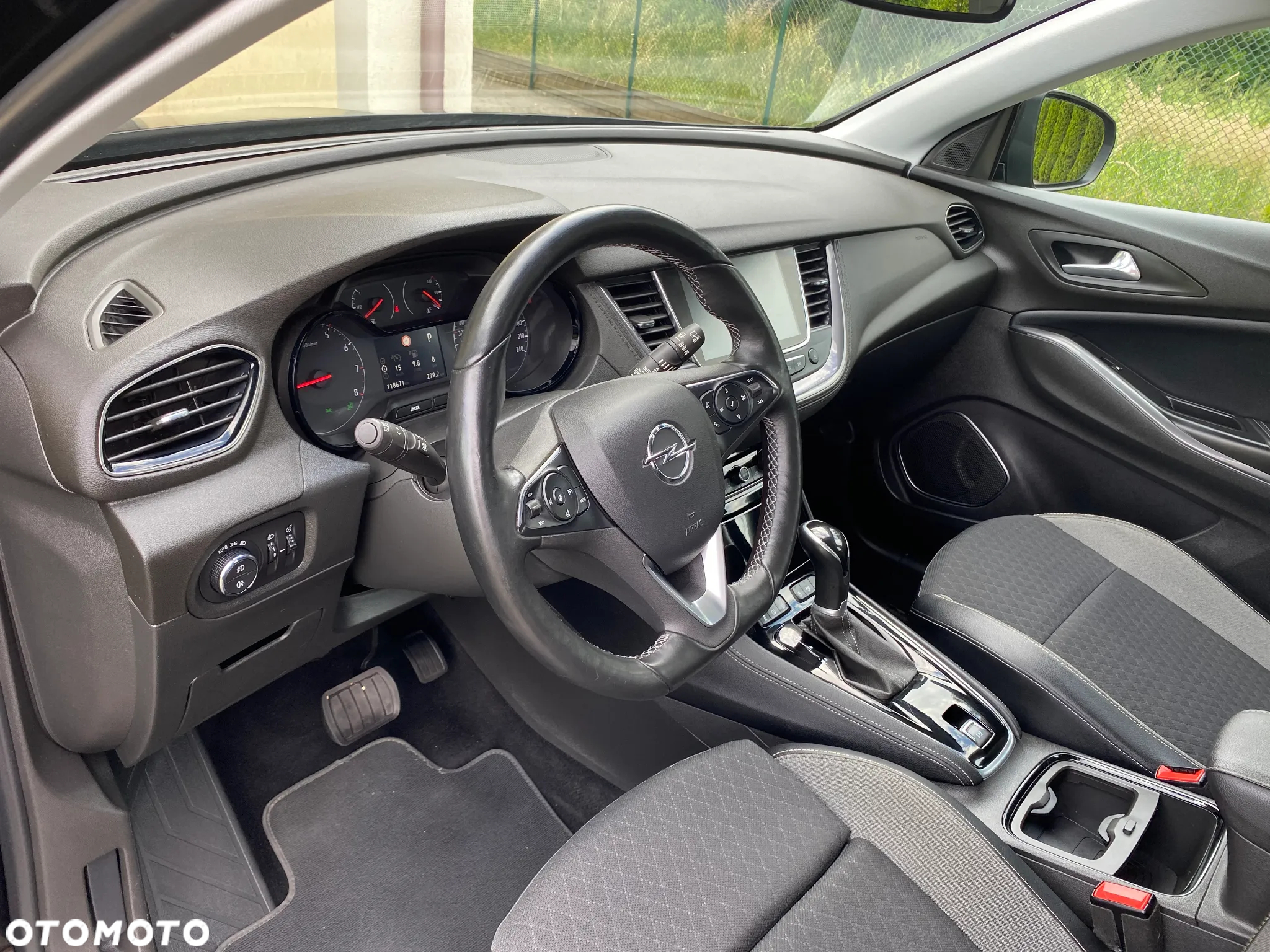 Opel Grandland X 1.5 D Start/Stop Automatik Design Line - 14