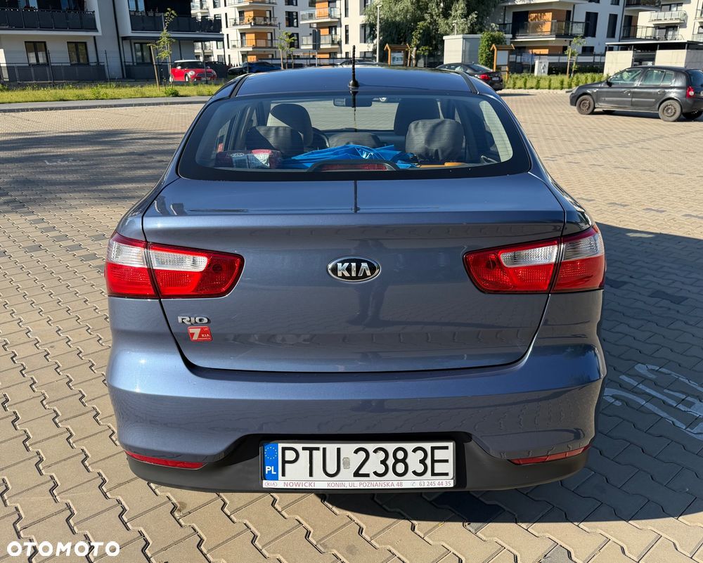 Kia Rio 1.4 M - 4