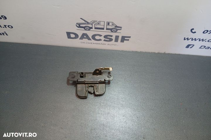 Broasca hayon 7L6827505 7L6827505 Volkswagen VW Touareg generatia 1 7 - 1