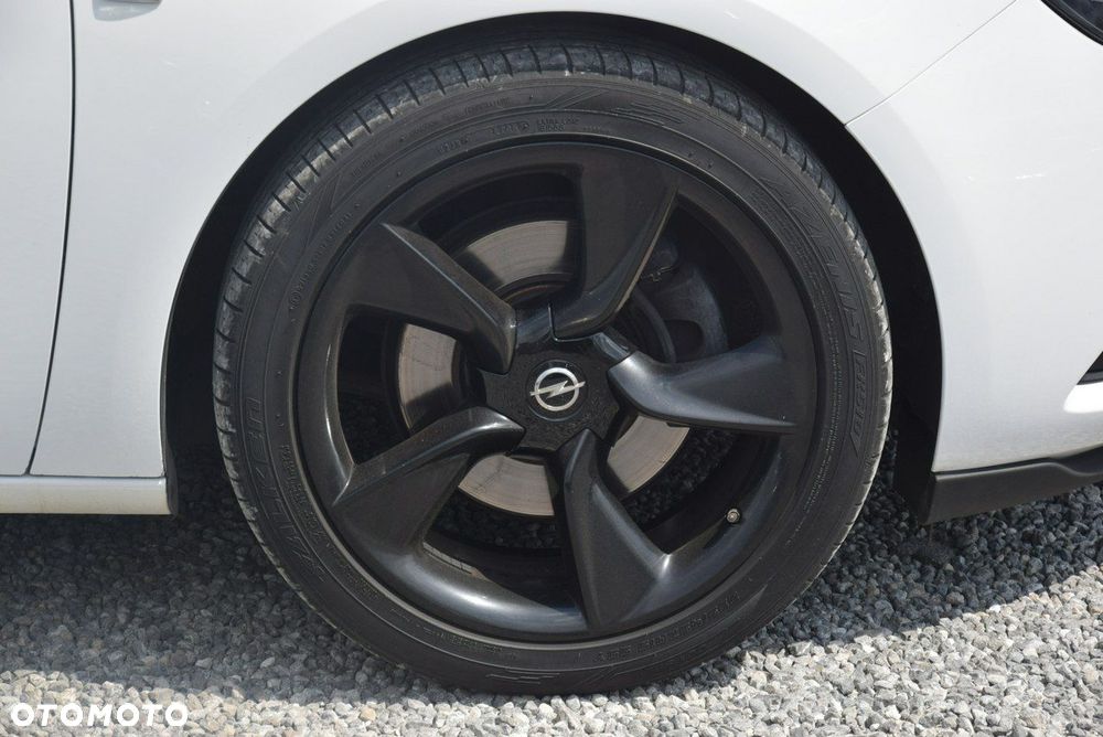 Opel Astra 1.4 Turbo Innovation - 11