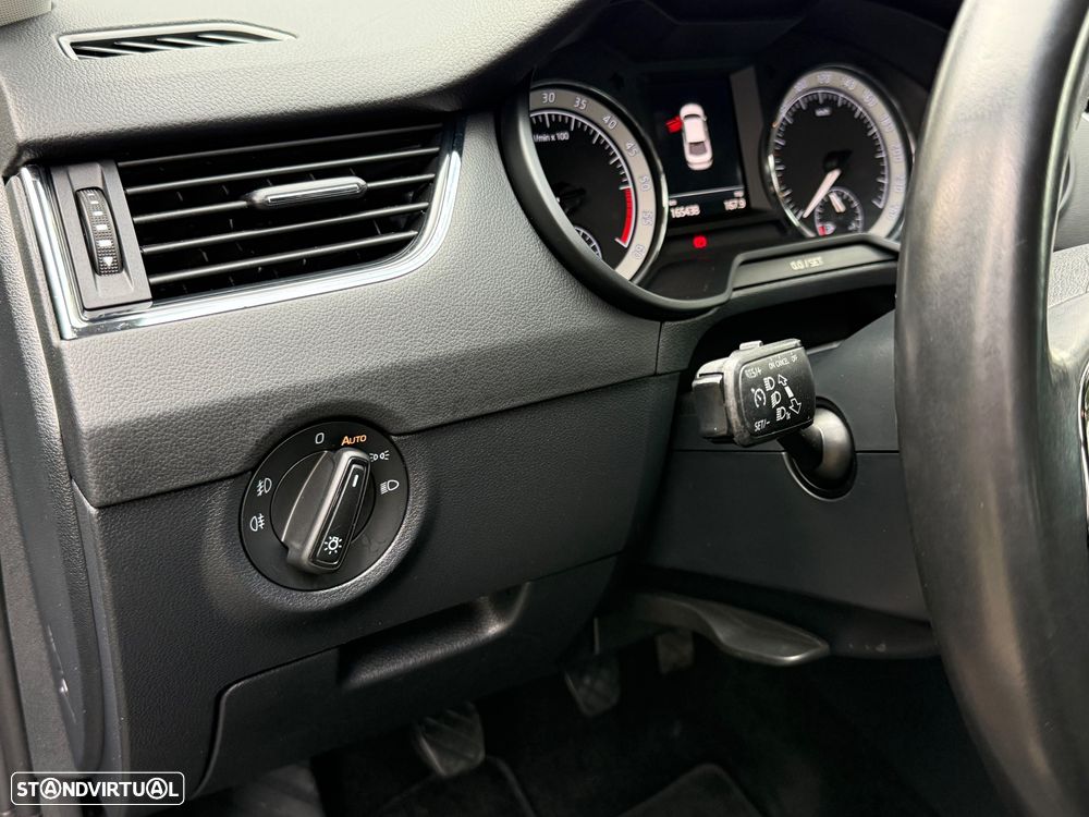 Skoda Octavia 1.6 TDi Style - 20