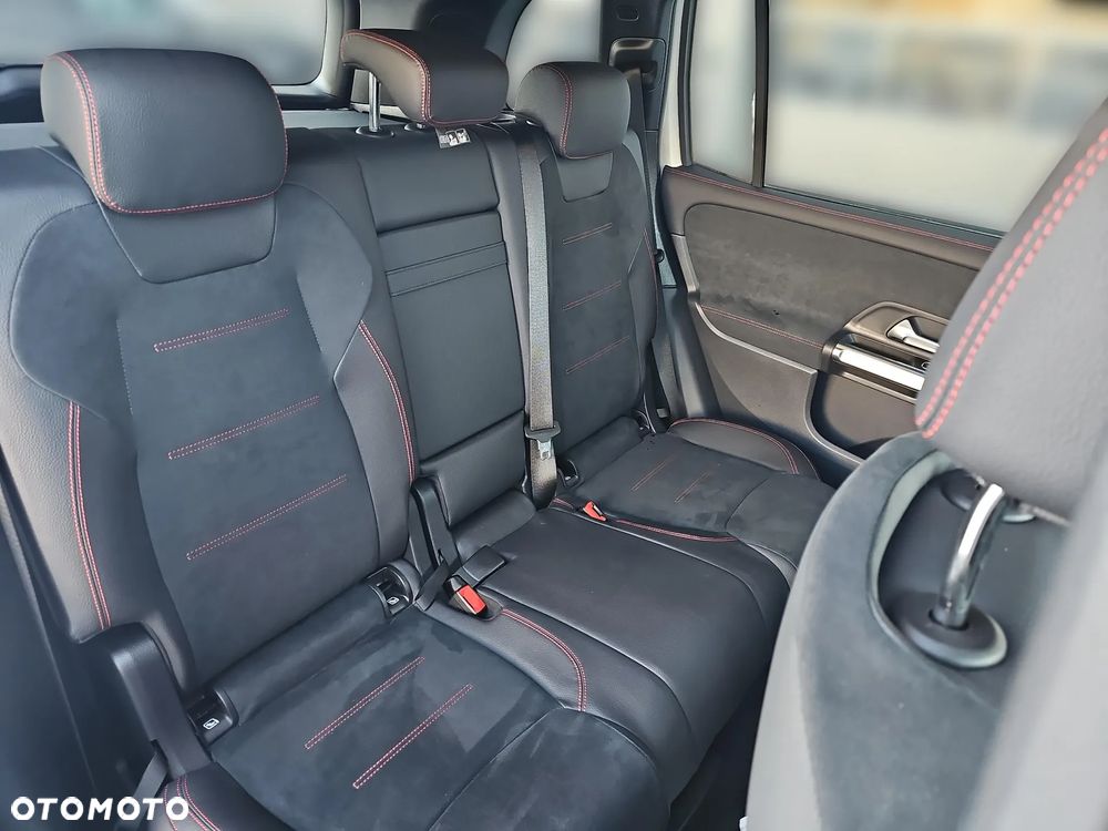 Mercedes-Benz GLB 200 d 4-Matic AMG Line 8G-DCT - 12