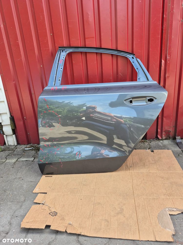 Kia Xceed drzwi prawe 77004j7800 - 9