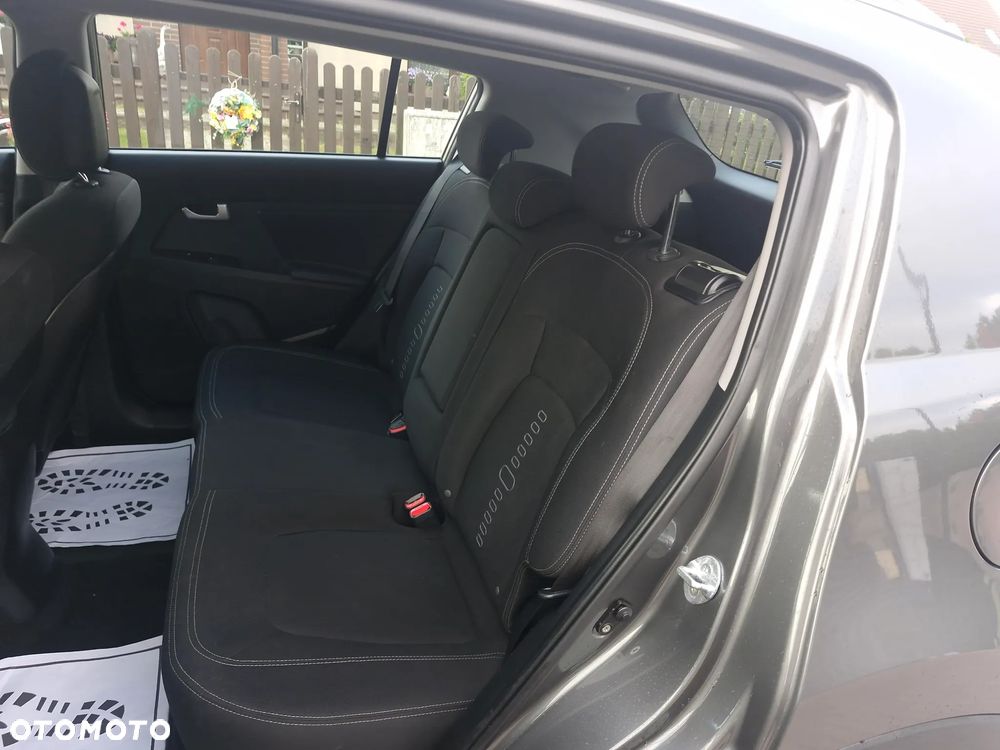 Kia Sportage 2.0 CVVT 2WD Automatik Vision - 23