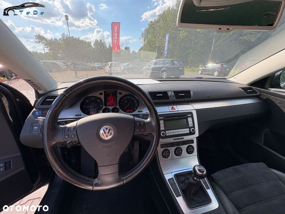 Volkswagen Passat Variant 2.0 TDI DPF 4Mot Highline - 23