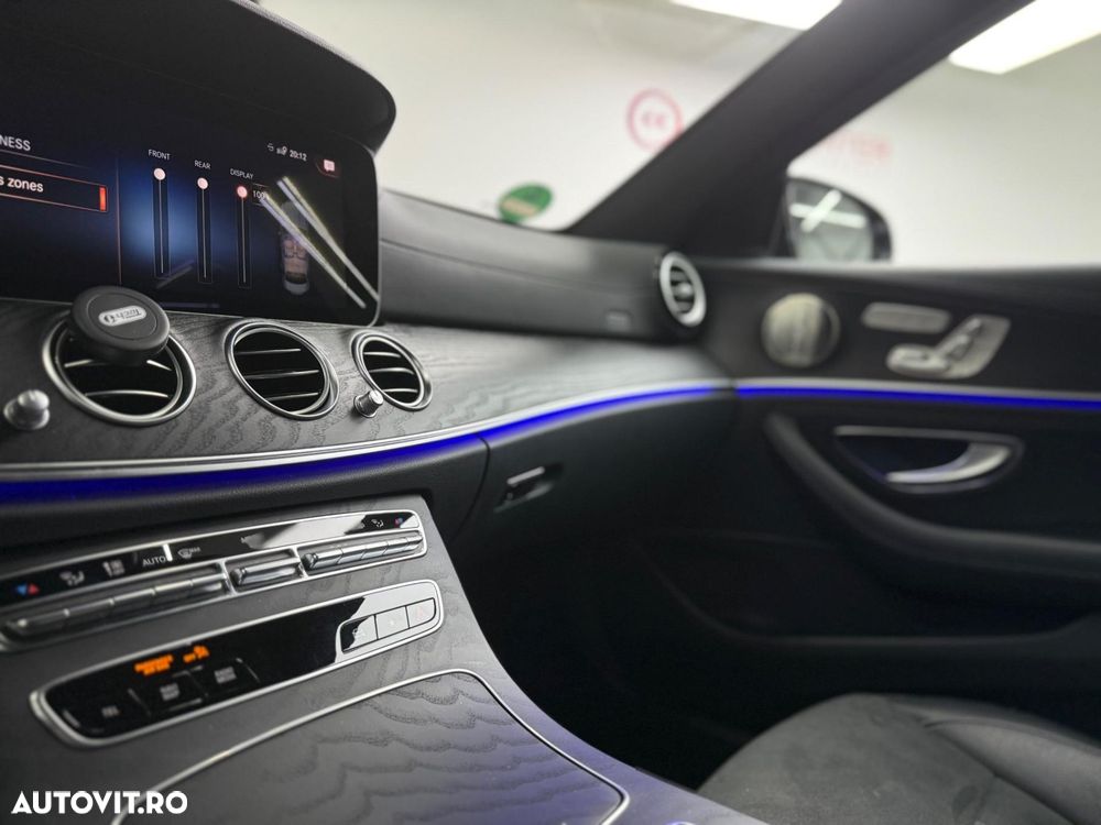 Mercedes-Benz E 300 9G-TRONIC AMG Line - 9