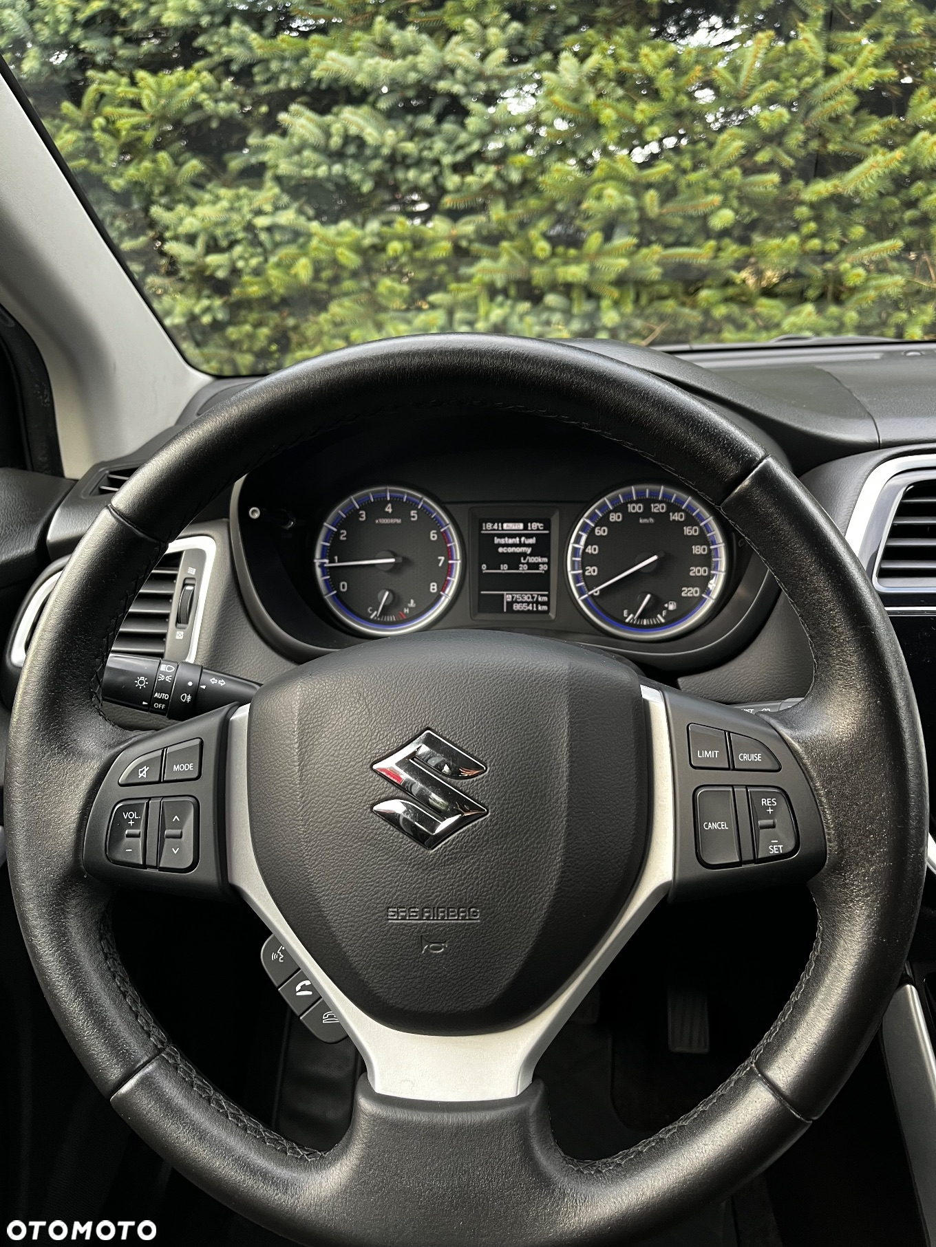 Suzuki SX4 S-Cross - 10