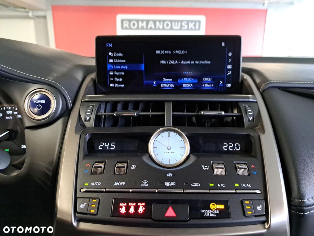 Lexus NX 300h Business Edition AWD - 16