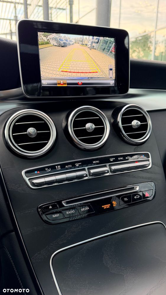 Mercedes-Benz GLC - 37