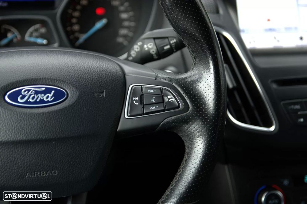 Ford Focus 1.5 TDCi ST-Line - 23